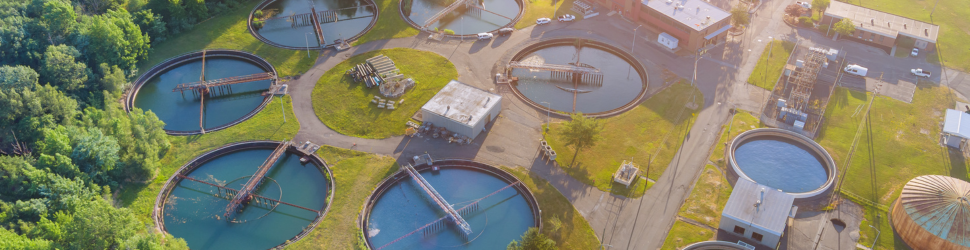 Water utility asset management decision-making with limited data and capital planning under uncertainty